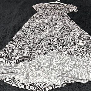 5th & Love Black and White Maxi Dress